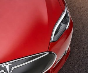Tesla Model S 70D Rocks AWD, 0-to-60 in 5.2