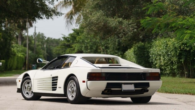 miami_vice_ferrari_testarossa_3