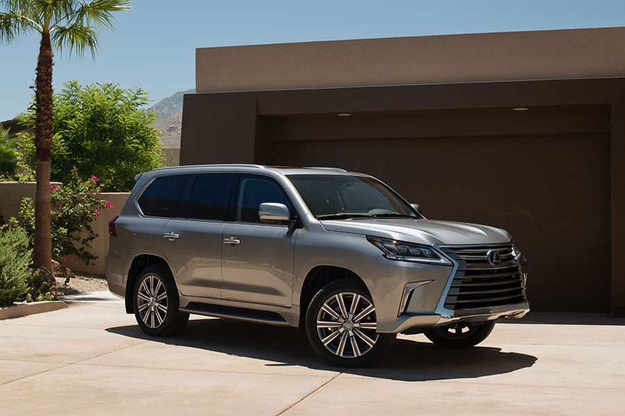 2016 Lexus LX 570 SUV Packs 4WD V8 Power