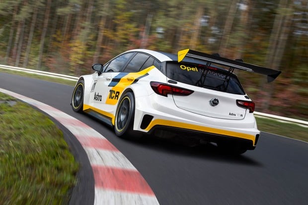 Opel-Astra-TCR_2