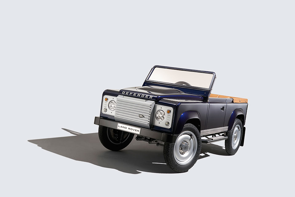 Land Rover Discovery Pedal Car Costs More than a Real 4×4