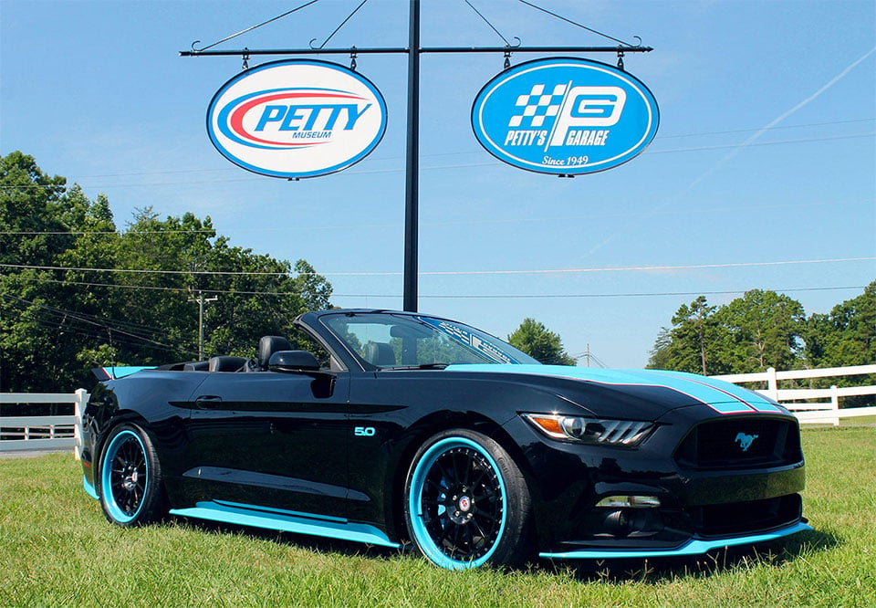 Richard Petty Offers Mustang King with up to 727hp