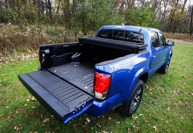 2016_toyota_tacoma_trd_sport_8