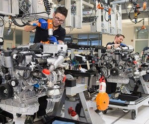 Mercedes-AMG Expands 12-cylinder Engine Production