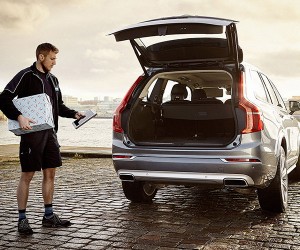 Volvo in-Car Delivery Fills Your Car Trunk with Presents
