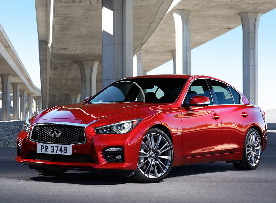 2016 Infiniti Q50 Twin Turbo V6 Detailed