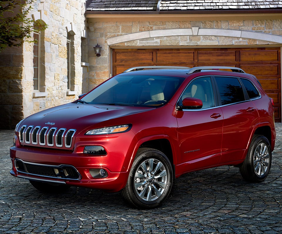 Jeep Cherokee Overland: Off-road Skills, Fancy Trim