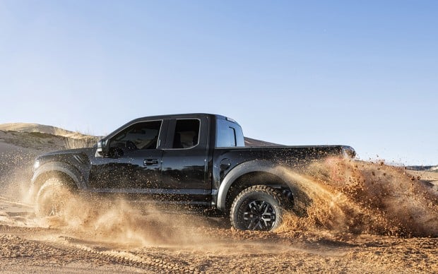 2017_ford_raptor_supercrew_4