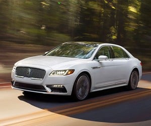 2017 Lincoln Continental Packs Comfort, Tech, Performance