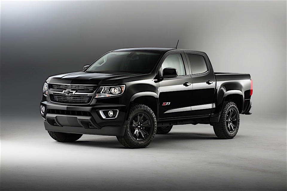 Chevrolet Expands “Midnight Edition” Package to All Trucks