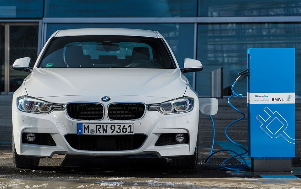 2016 BMW 330e Plug-in Hybrid Power Specs Revealed