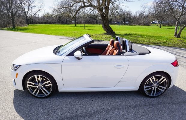 2016_audi_tt_roadster_95o_2