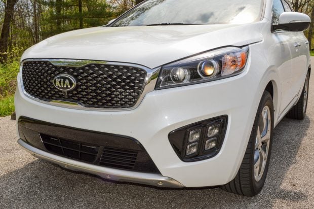 2016_kia_sorento_review_10