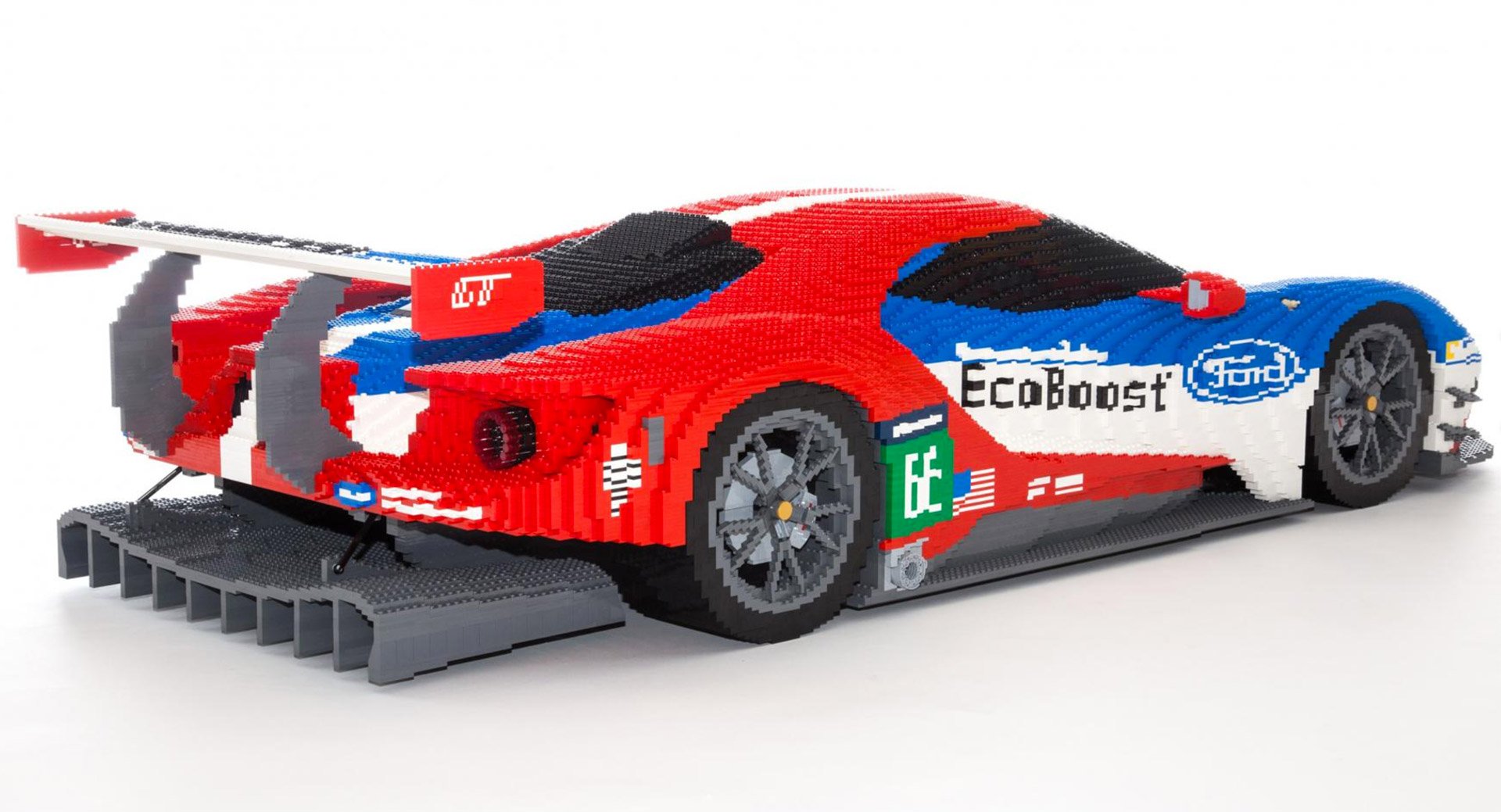 LEGO Ford GT Made from 40,000 Bricks