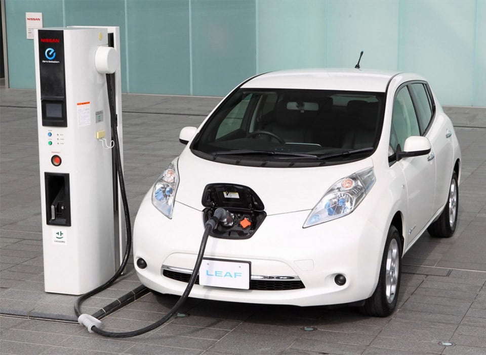 New Nissan LEAF Could Go 200+ Miles per Charge