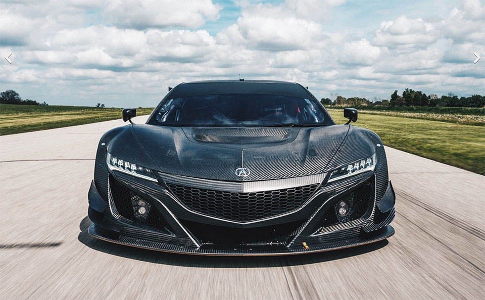 Acura NSX GT3 Hits the Track for Practice