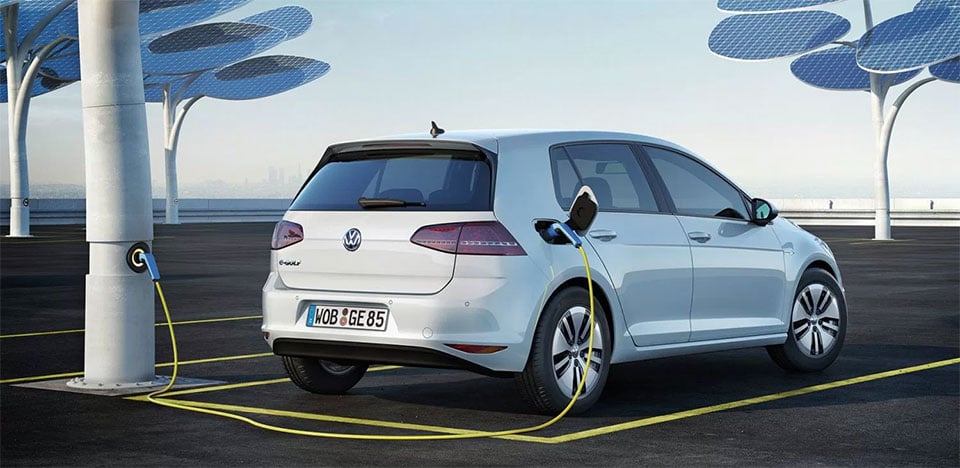 VW CEO Teases EV with 372-mile Driving Range