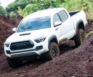 Off-Road in Hawaii with the 2017 Toyota Tacoma TRD Pro