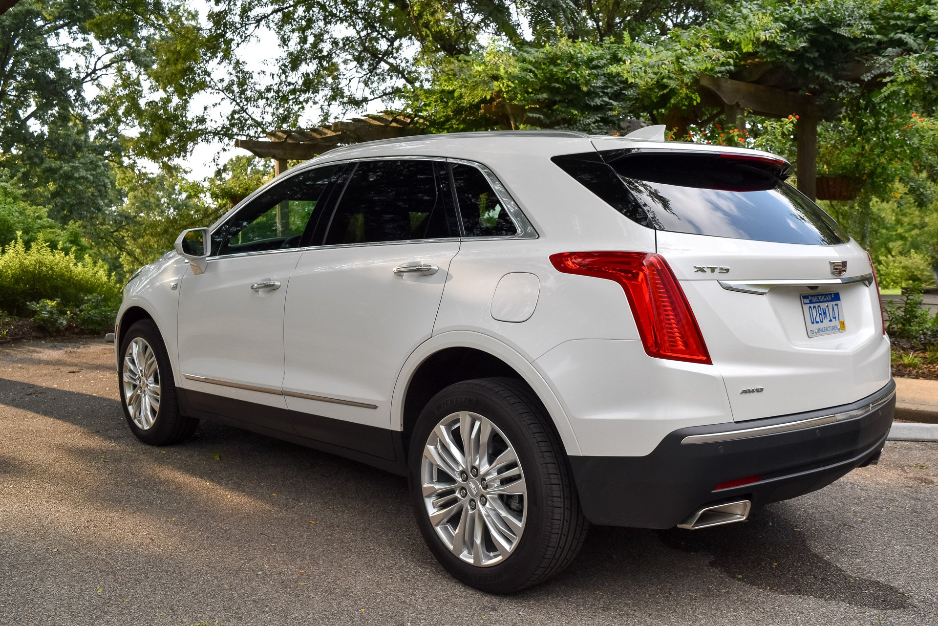 2017 Cadillac XT5 Premium Review - 95 Octane