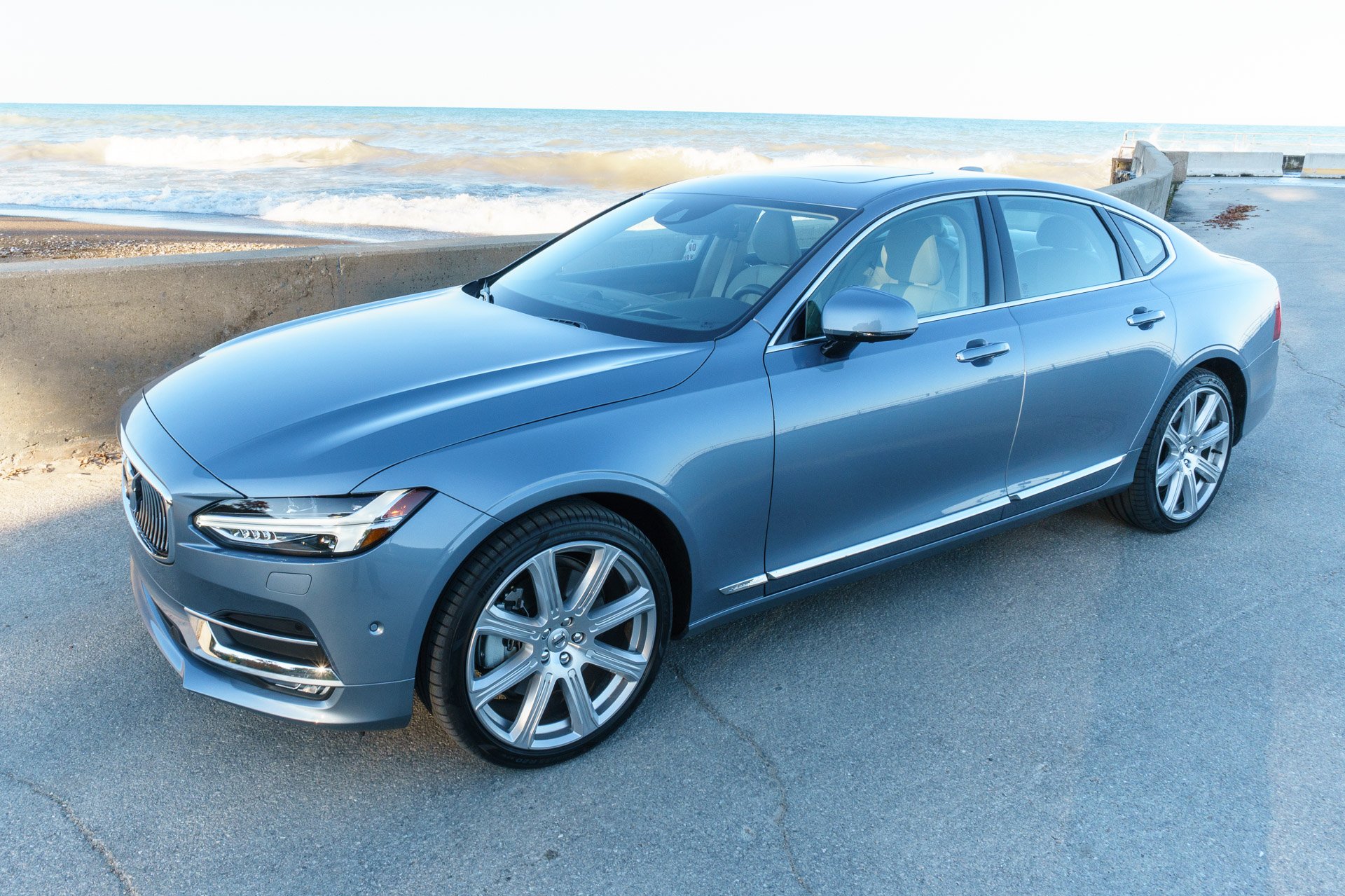 Review: 2017 Volvo S90 T6 AWD Inscription