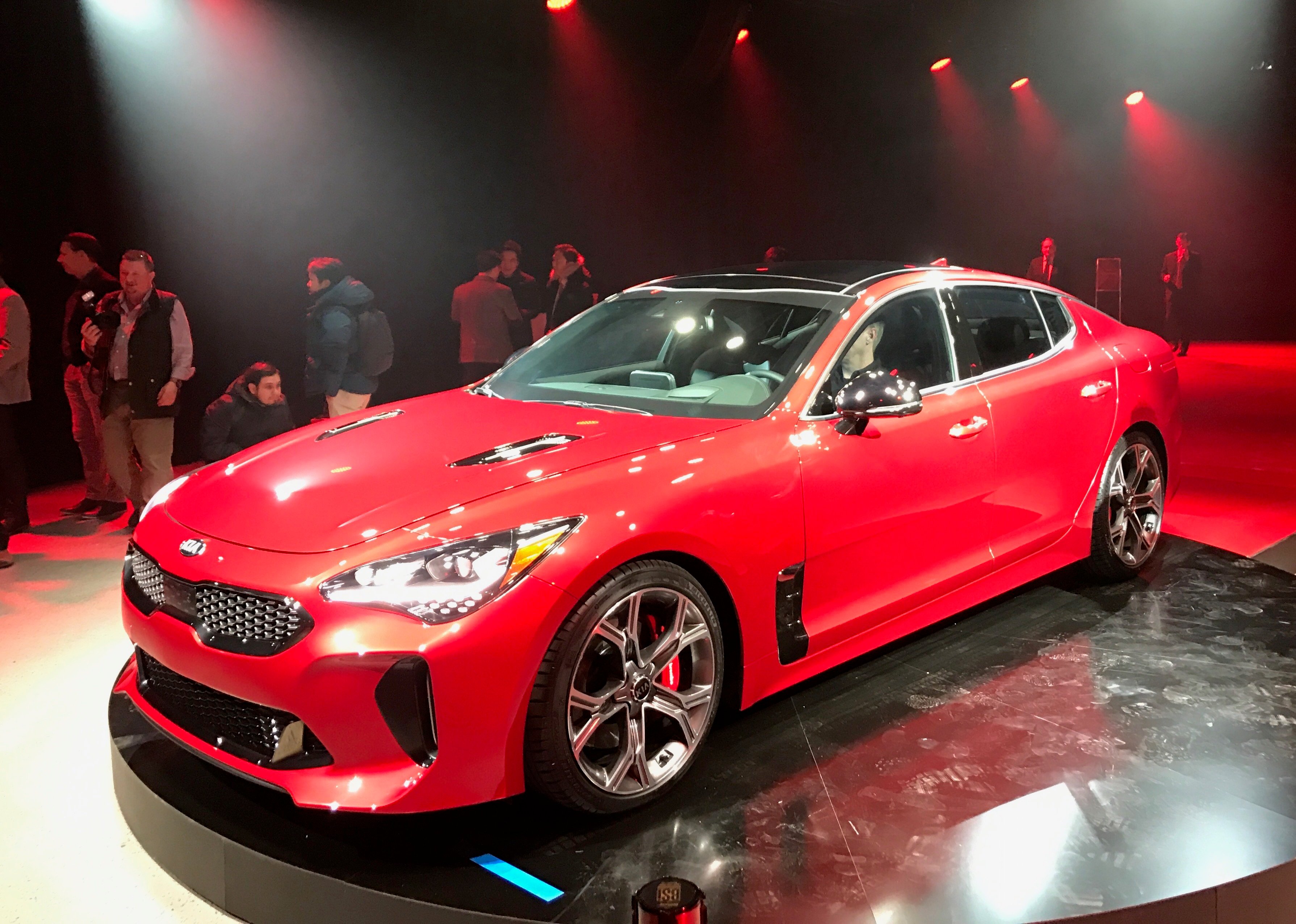 2018 Kia Stinger GT Looks Badass, Offers 365 RWD Ponies