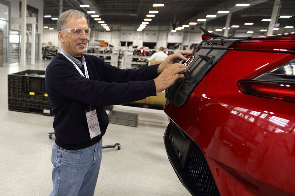 Acura NSX Insider Experience Lets Owners See Their Car Being Built