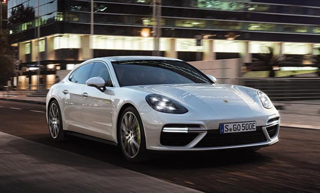 Porsche Panamera Turbo S E-Hybrid Has BIG Power