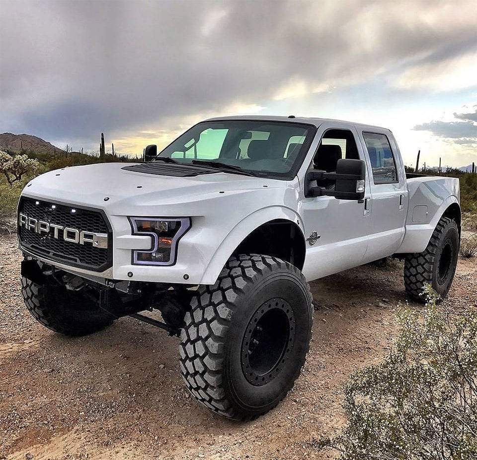 F-250 MegaRaptor Hauls More Off-Road Arse