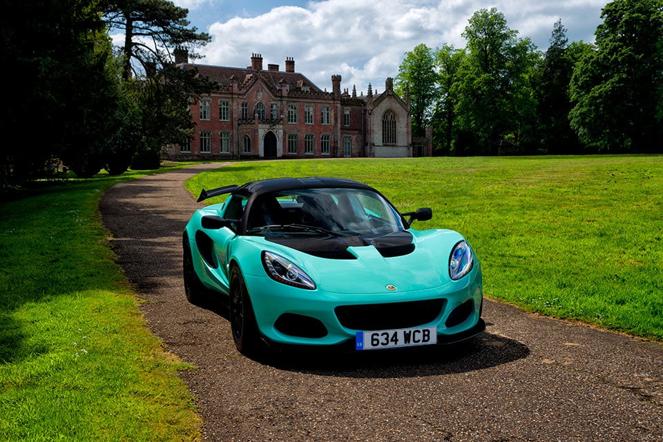 Lotus Elise Cup 250 Looks Minty Fresh in Green