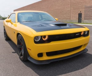2017 Dodge Challenger SRT Hellcat Review: Stung by a Yellow Jacket