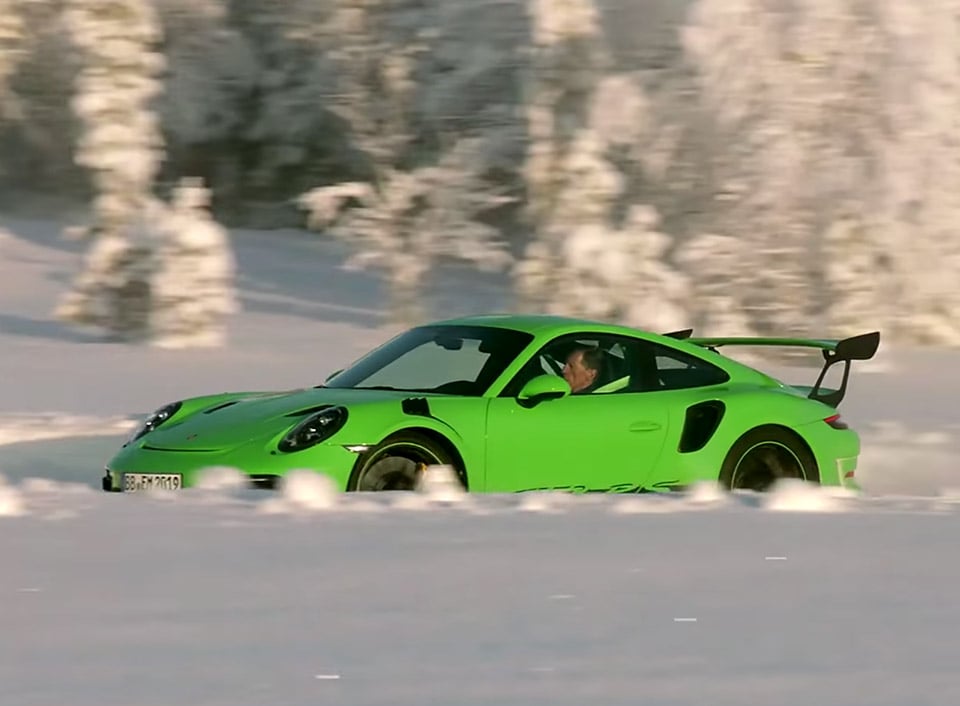 Six Minutes of Porsche 911 GT3 RS Ice Drifting