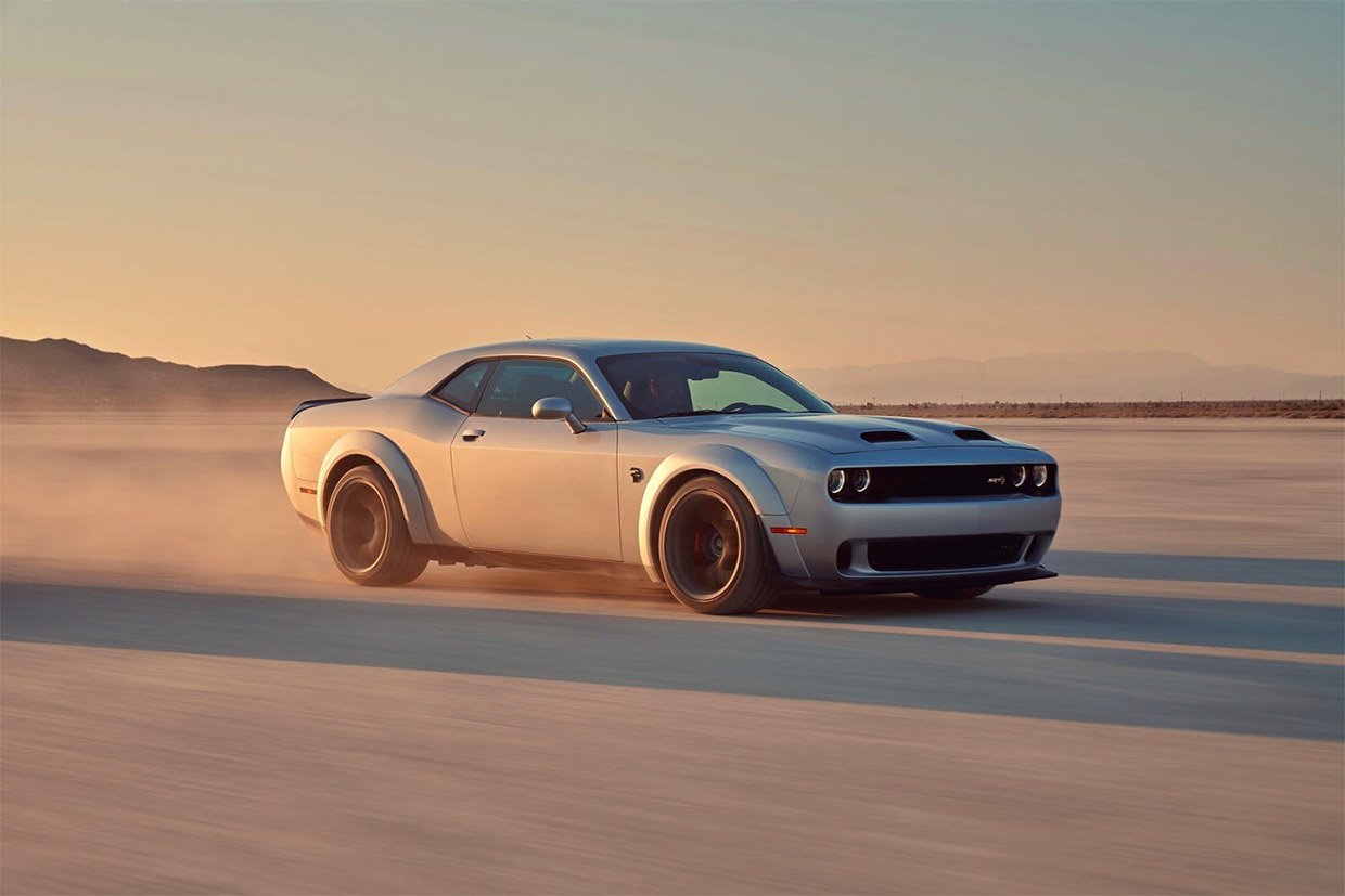 2019 Dodge Challenger SRT Hellcat Redeye Is a Demon-possessed Kitty