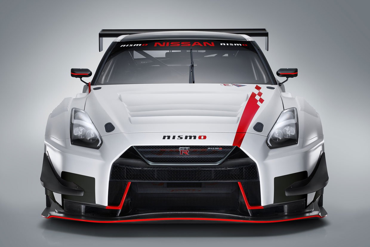 Nissan Unveils 2018 GT-R NISMO GT3 Racer