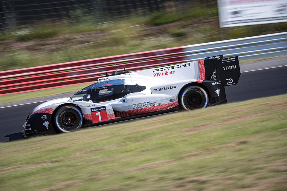 Nürburgring Record Time Crushed by Porsche 919 Hybrid Evo