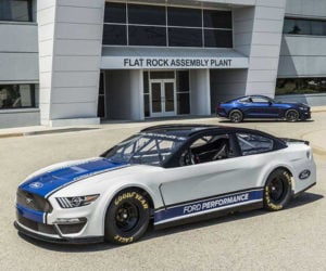 Ford Mustang NASCAR Racer Actually Looks Like a Mustang