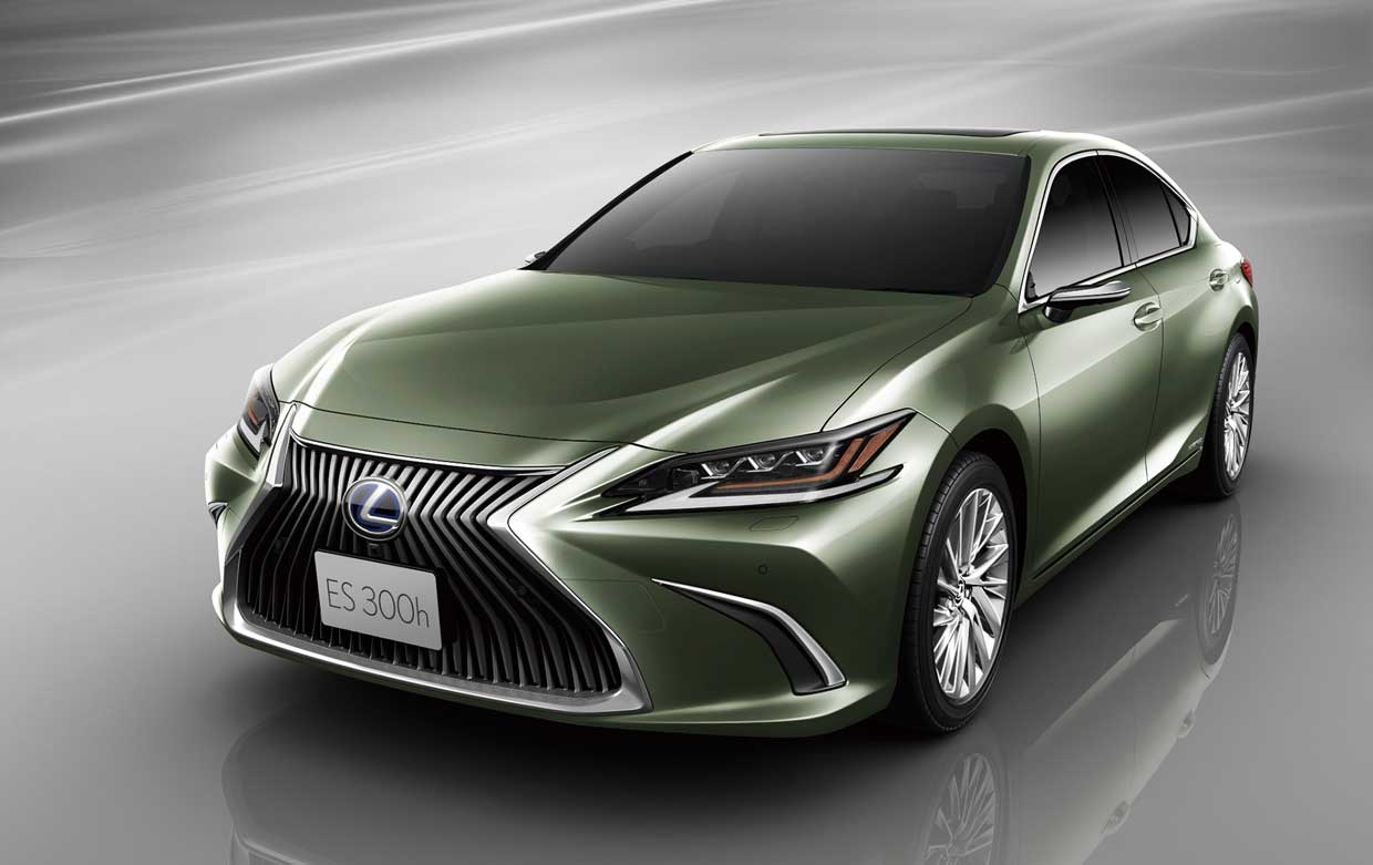 2019 Lexus ES Ditches Sideview Mirrors for Cameras… In Japan