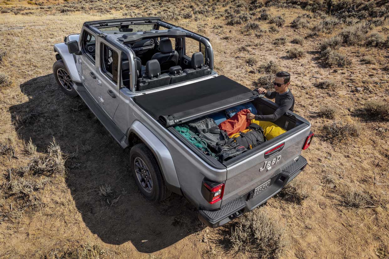 2020 Jeep Gladiator Truck is a Wrangler-camino