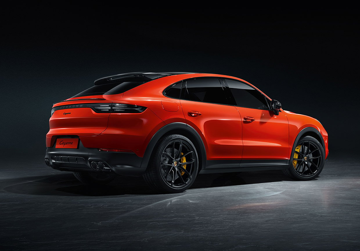 2020 Porsche Cayenne Coupe Swaps Space for Style