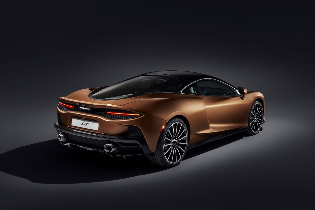 2020 McLaren GT is a Continent-crossing Luxury Supercar