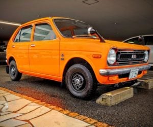 Carspotting Japan: Bright Orange, Mint Condition ’70s Honda Life Kei Car