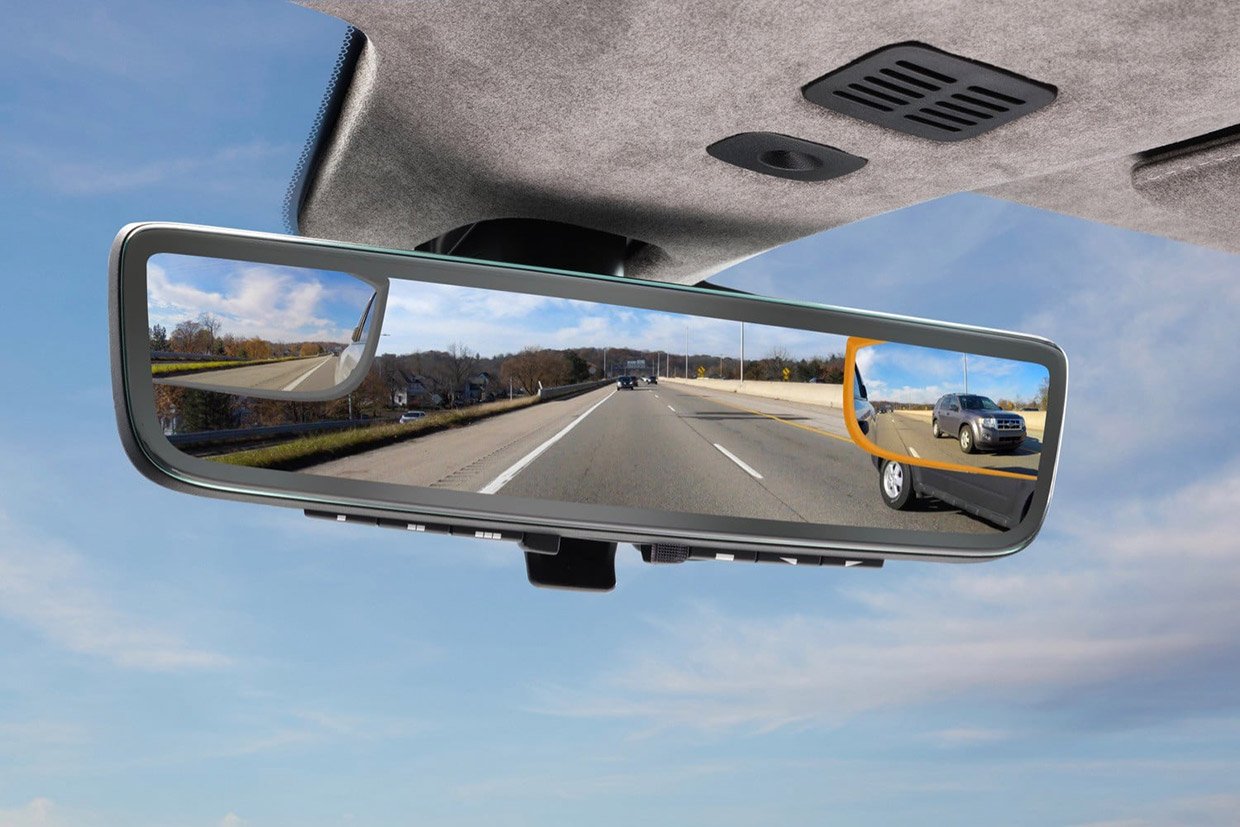 Aston Martin Shows off Triple-Camera Rearview Mirror