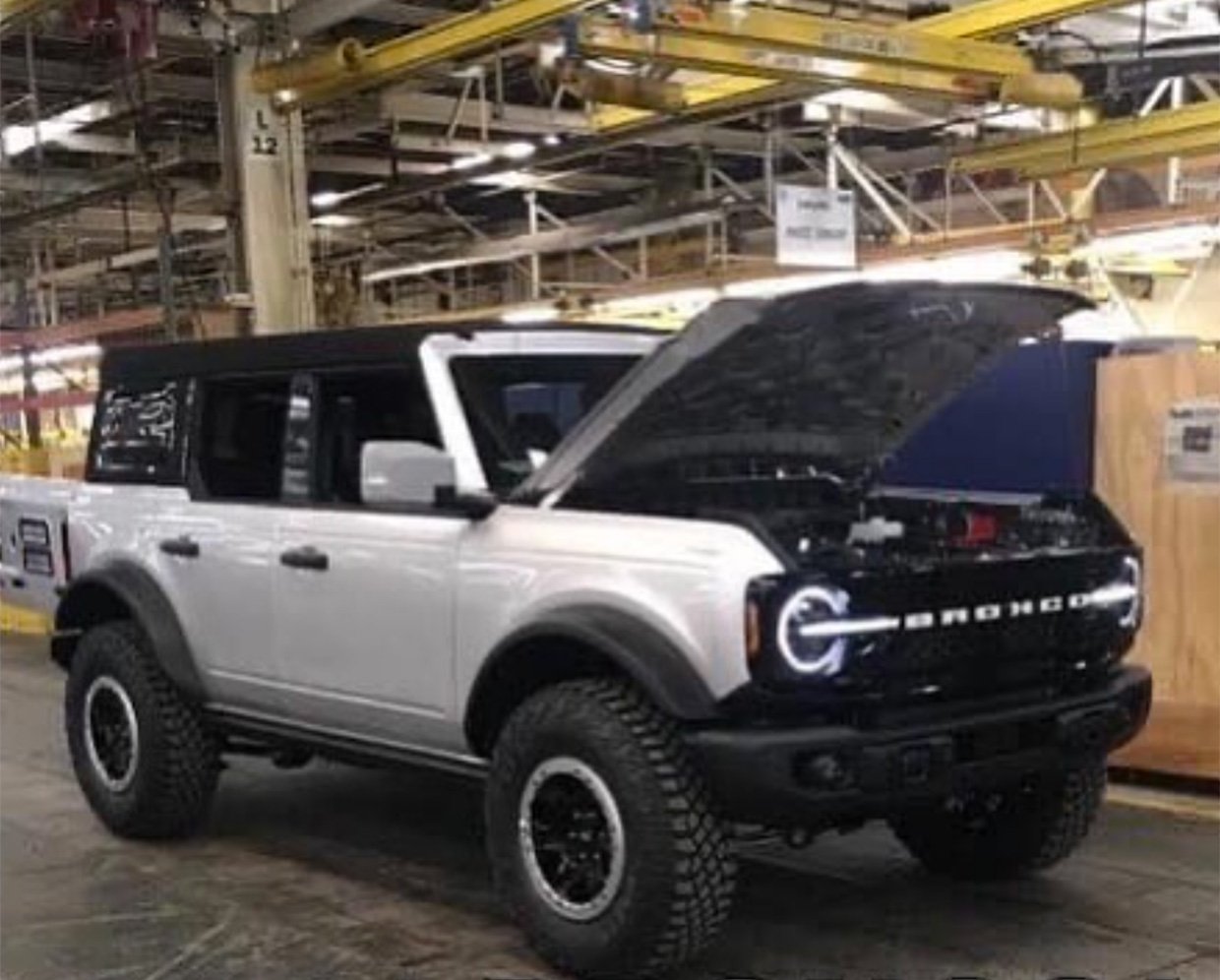 New Ford Bronco and Bronco Sport Pictures Leak
