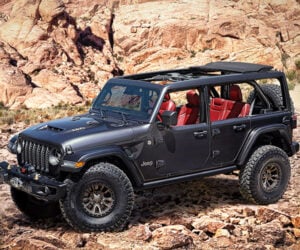 Jeep Wrangler Rubicon 392 Concept Crams a V8 into our Favorite Brick