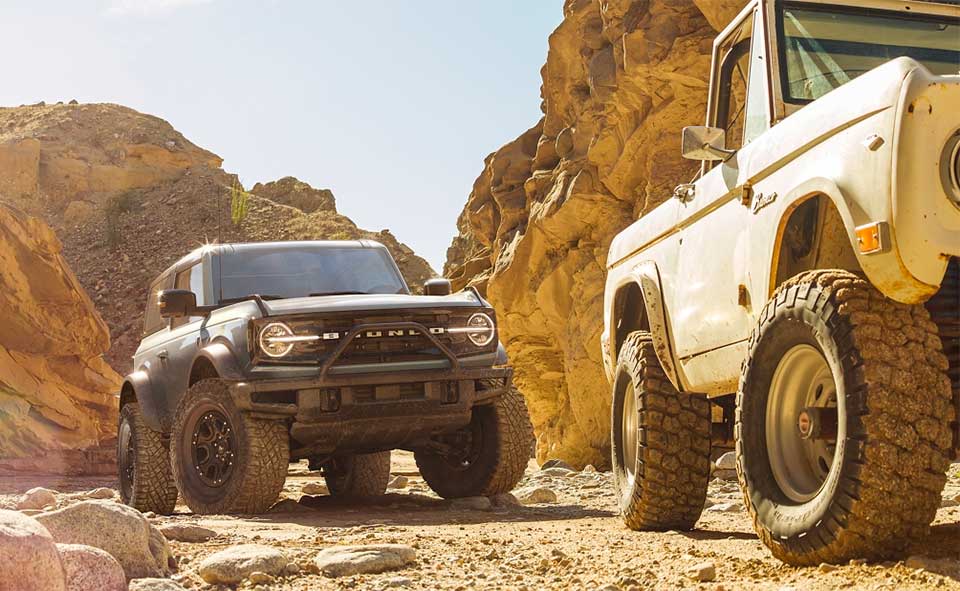 Ford Appears to Be Testing Bronco Sasquatch Package with a Manual