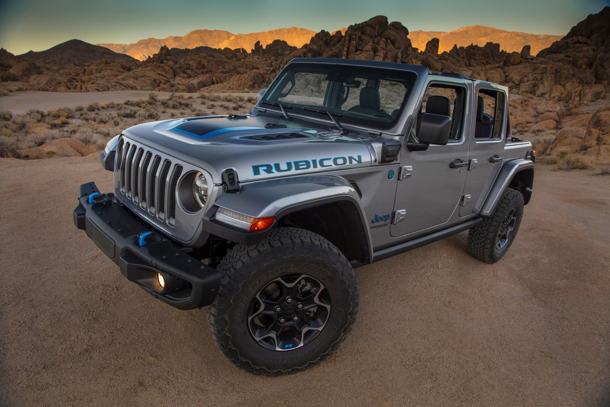 Jeep Wrangler 4xe Is a Plug-in Hybrid Off-Roader