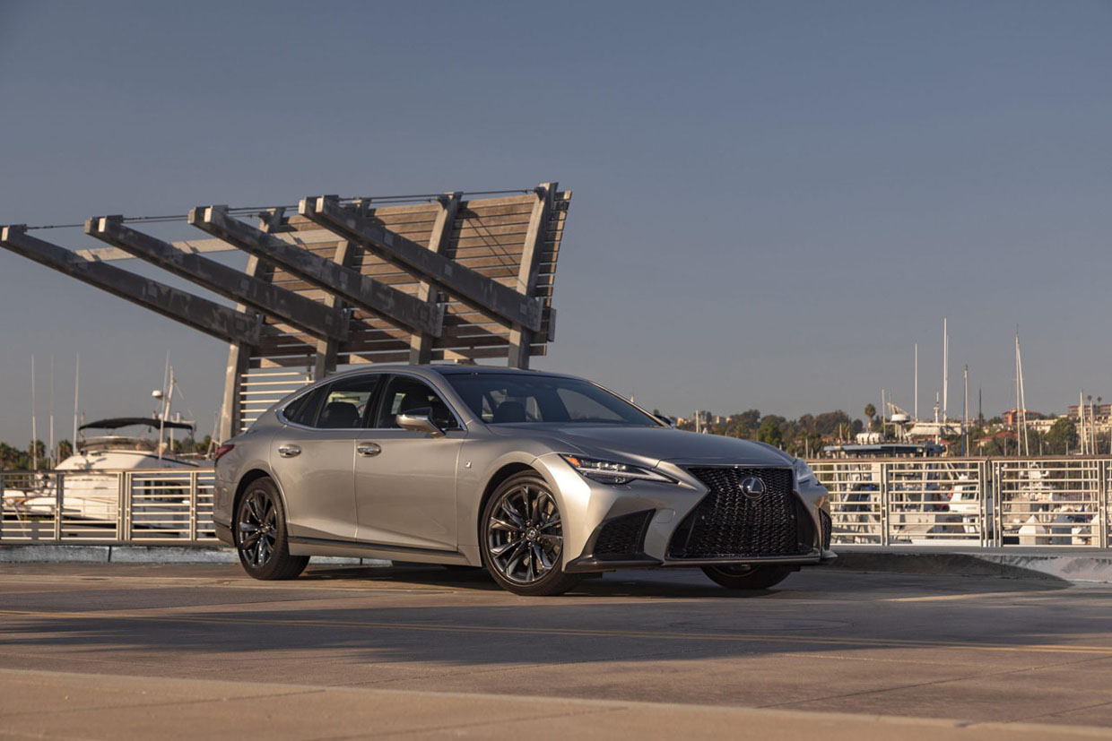 2021 Lexus LS 500 and Hybrid 500h Get Even More Comfortable