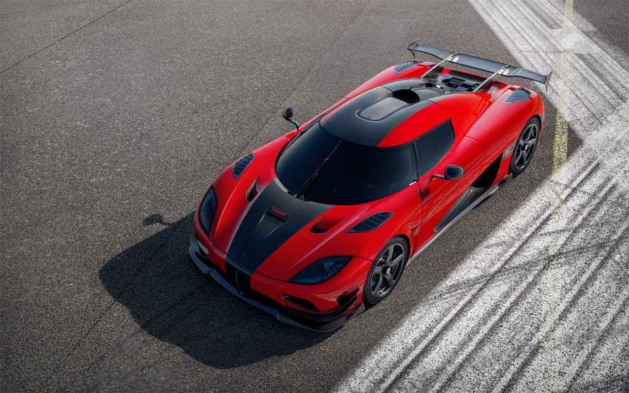 Koenigsegg Modded This Agera RS with a Carbon Fiber Racing Stripe Down Its Center