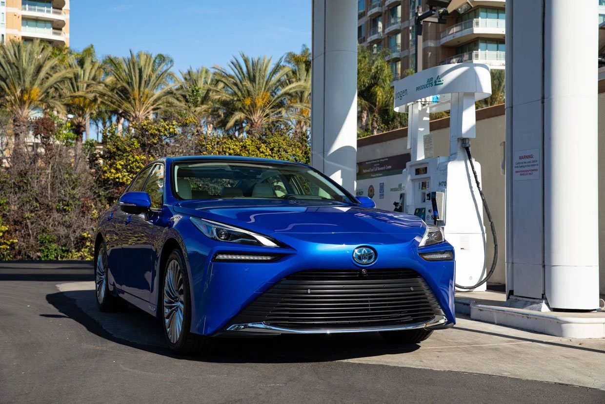 2021 Toyota Mirai Fuel Cell Electric Vehicle Price Drops by $9000