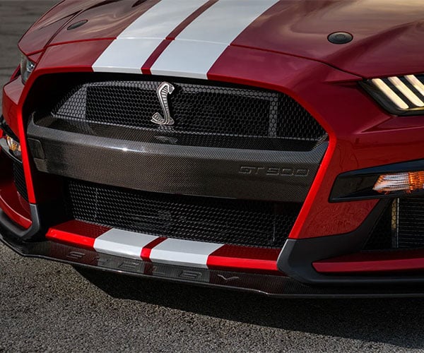 Ford Performance Unveils Carbon Fiber Shelby GT500 Accessories
