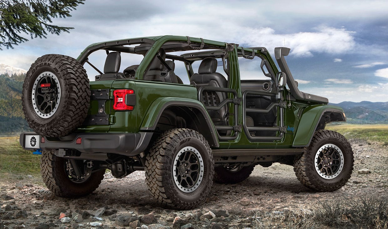 Jeep Wrangler 4xe Owners Can Get a Factory Lift Kit